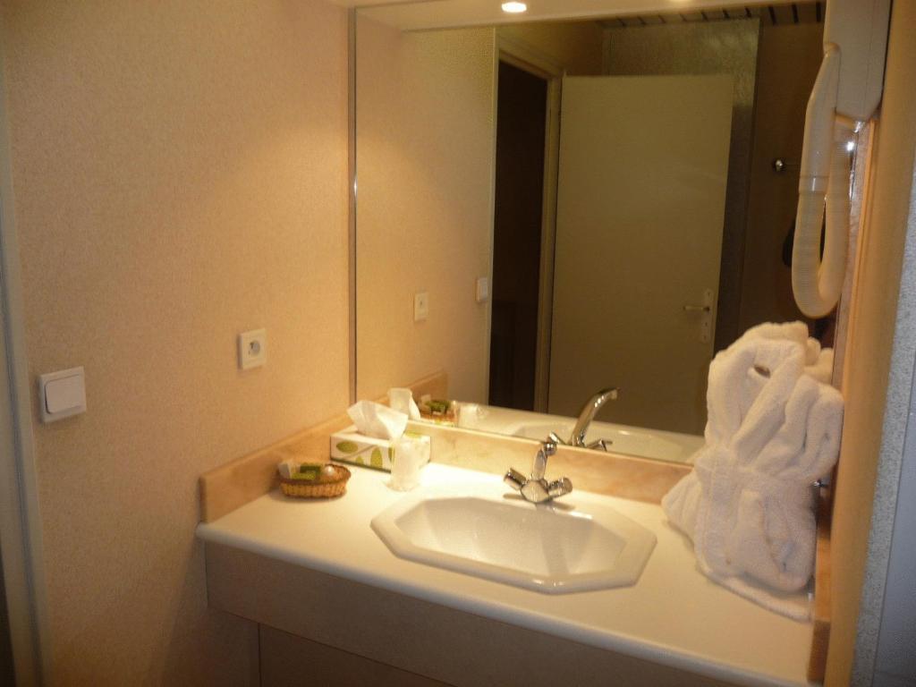 La Poste Hotel Vitry-le-François Habitación foto
